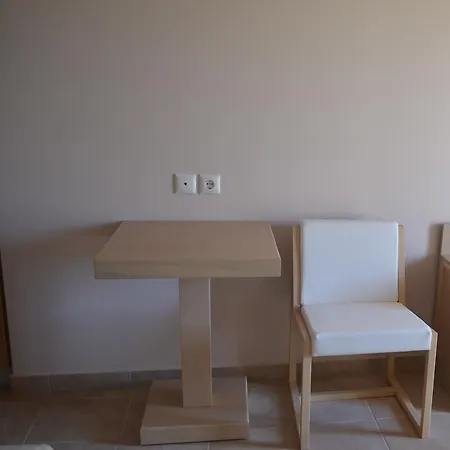 Aligis Hotel apartamentowy Kateleios