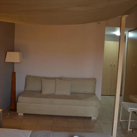 Aligis Hotel apartamentowy Kateleios